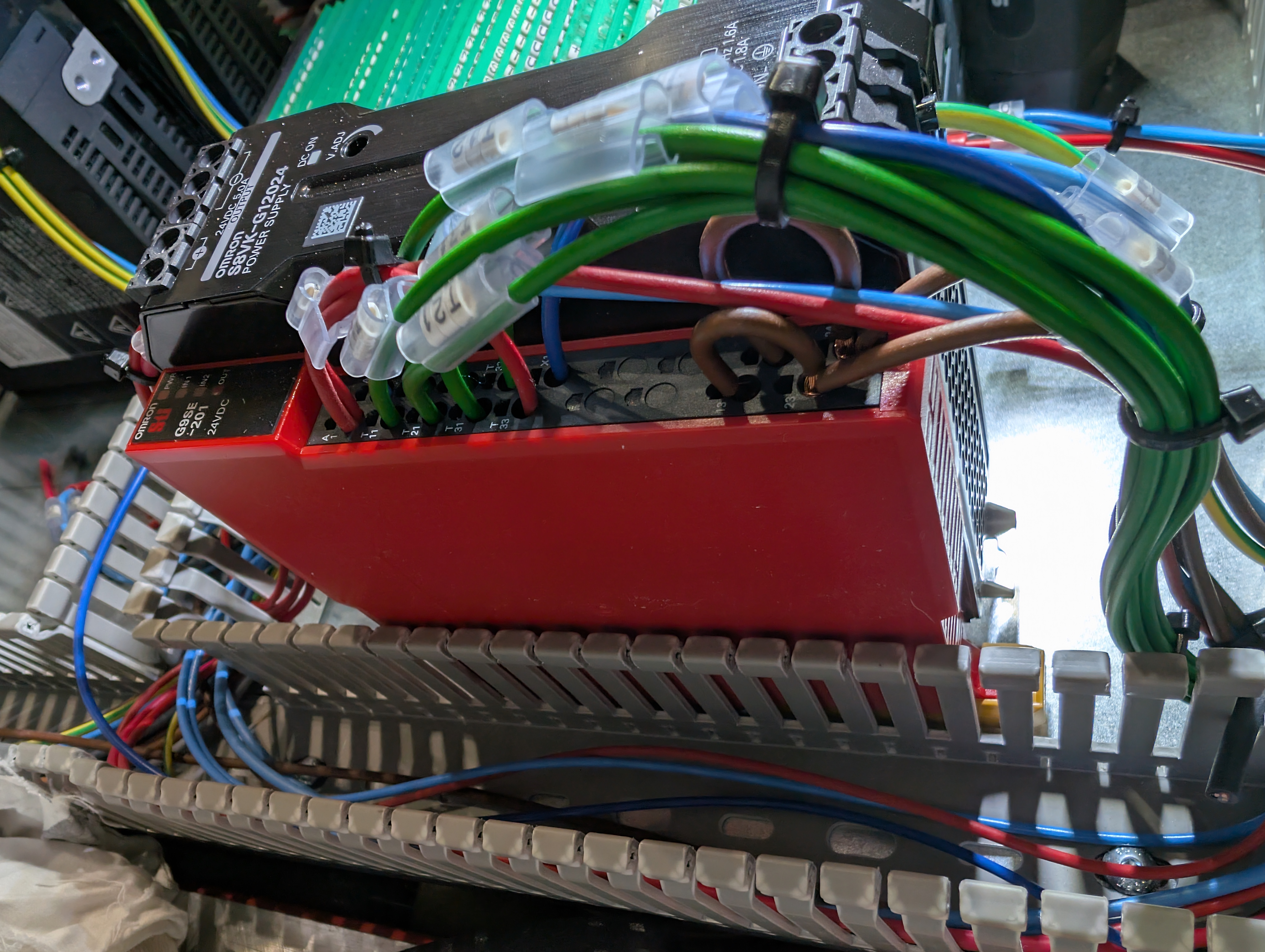 Módulo de seguridad integrado en el cuadro eléctrico de la CCPB7.
